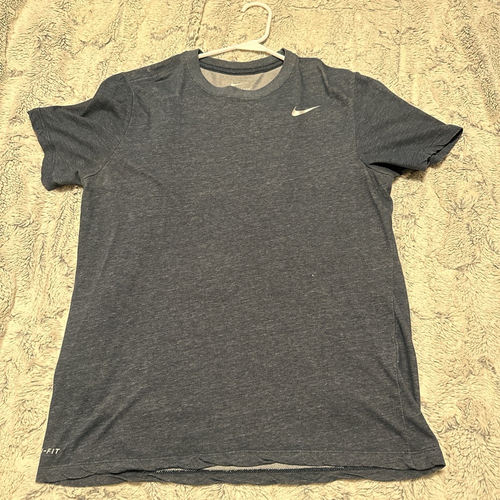 Nike Gray Short Sleeve Tee Athletic Performance